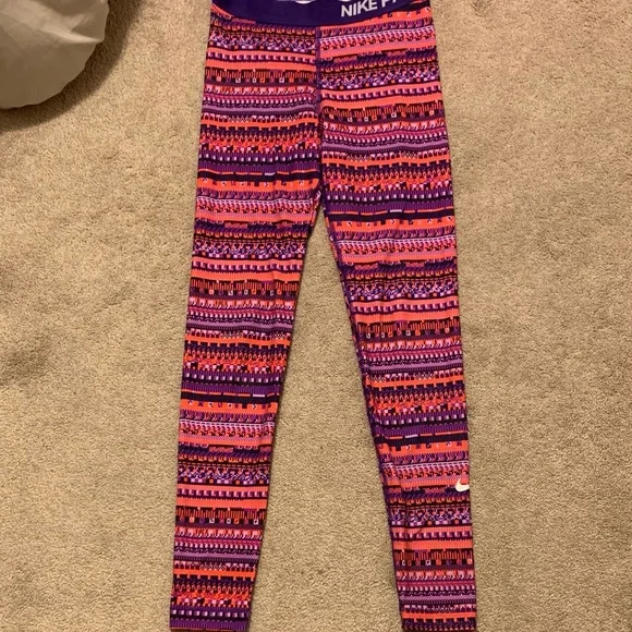 Nike Pro Leggings - Picture 5 of 5